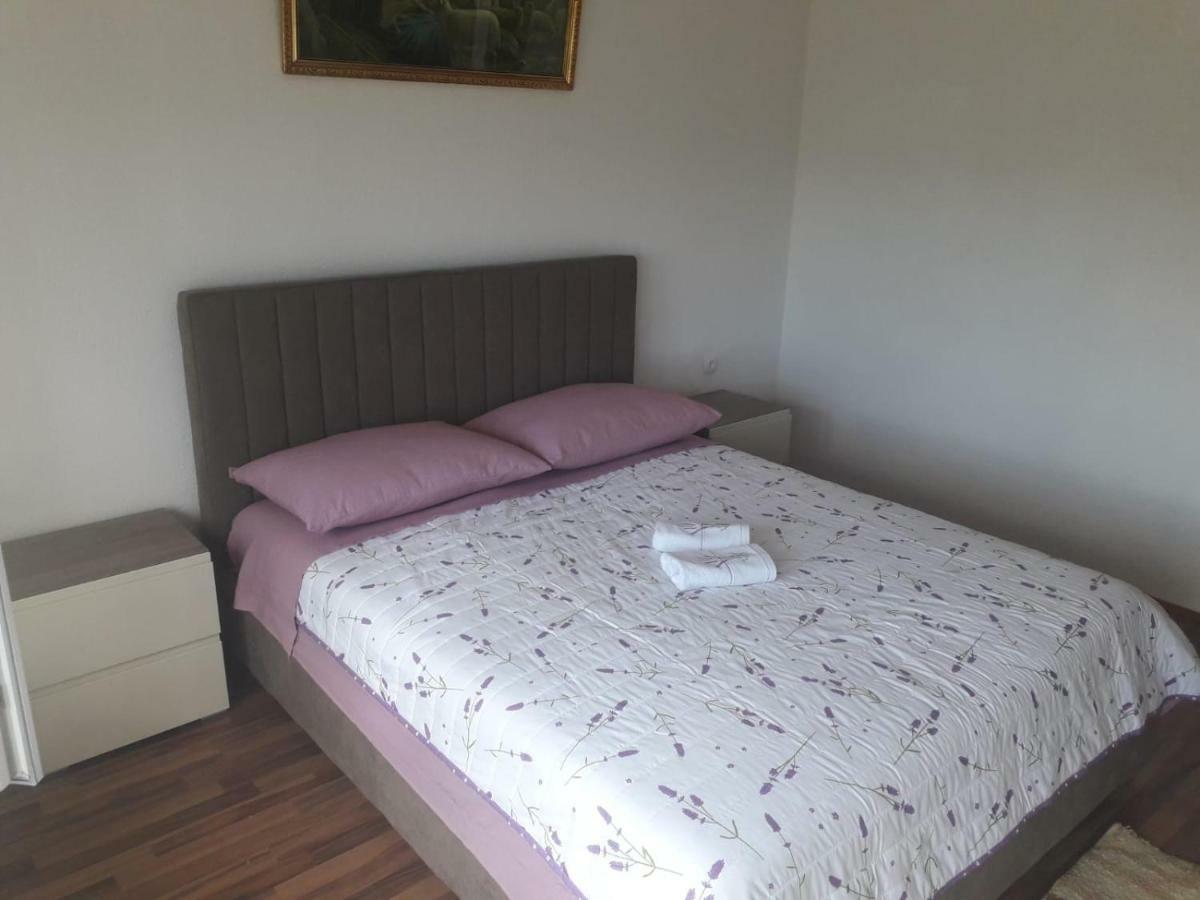 Apartman Matkovic إيموتسكي المظهر الخارجي الصورة